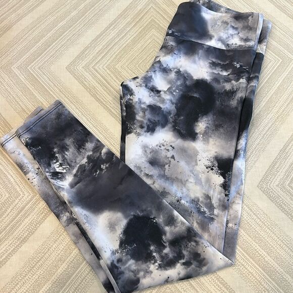 Onzie Black & White Full Length Leggings, Size M/L - Picture 1 of 8